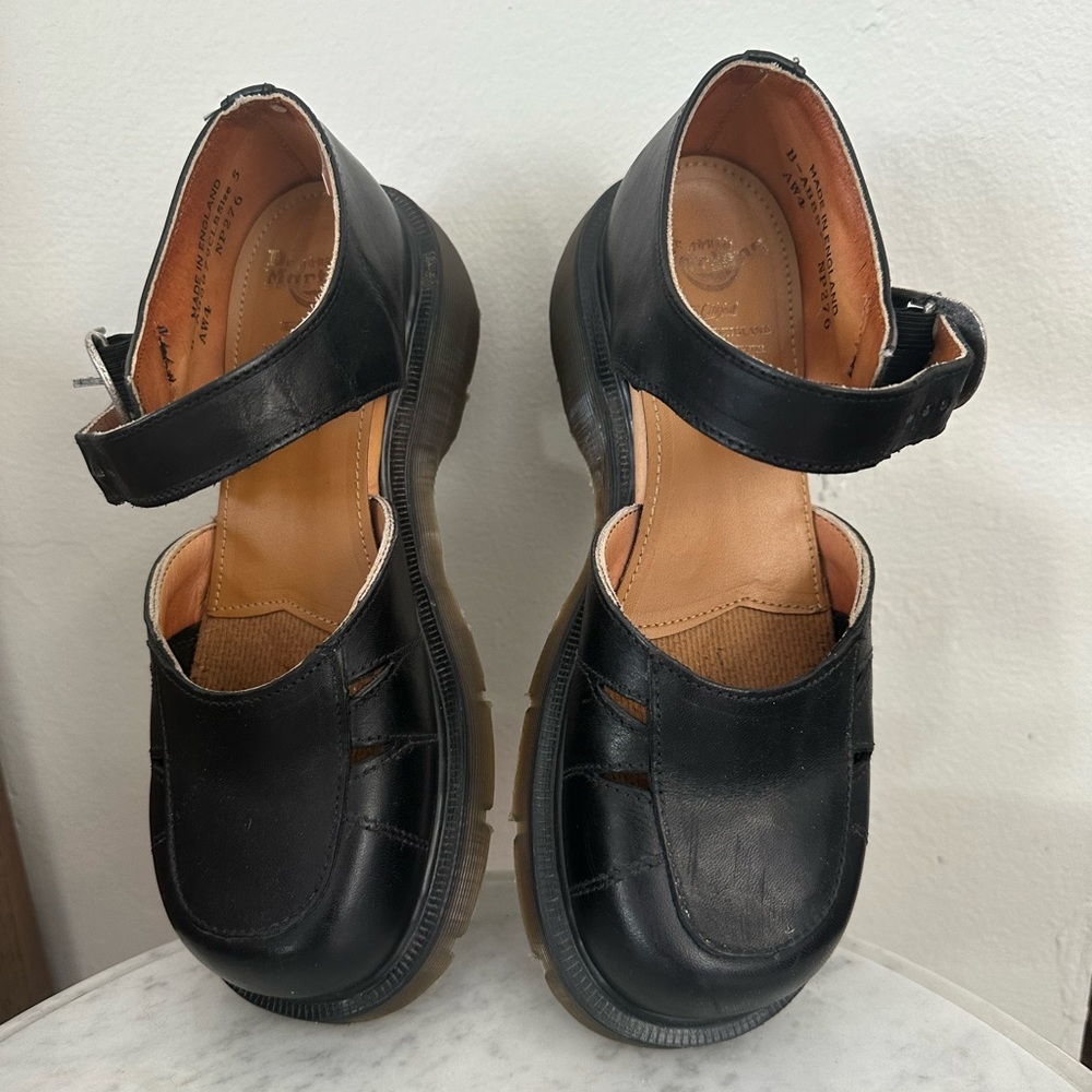 Vintage chunky Dr. Martens Mary Janes - fits a US 8